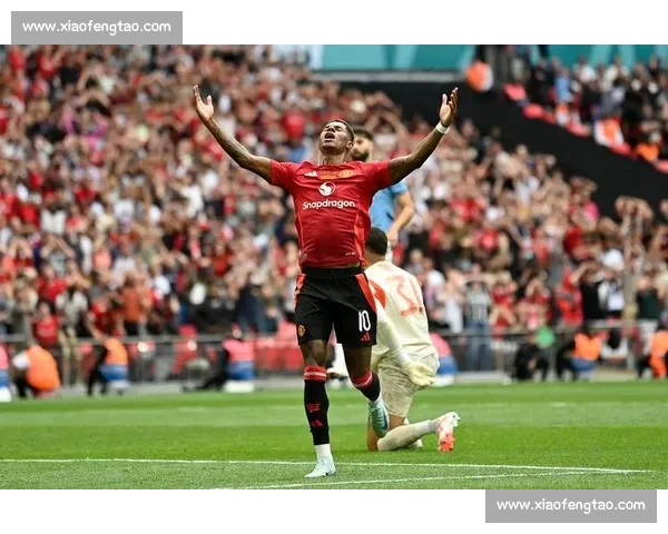 今晚曼联大战劲敌，红魔能否重振雄风？比赛全程直播解析