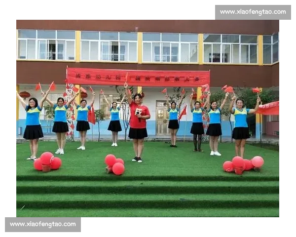 幼儿园小朋友歌唱比赛精彩瞬间展示，天真活泼的歌声赢得掌声与欢笑